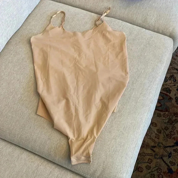 Commando Classic Thong Cami Bodysuit - Picture 2 of 4